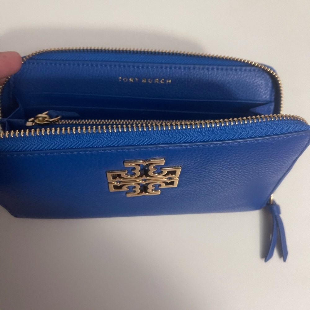 Tory Burch Dodgers Blue Wallet - Picture 2 of 4